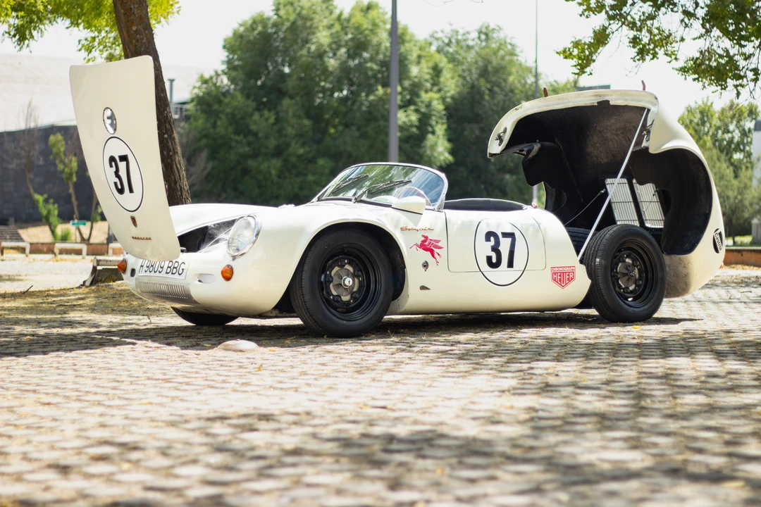 1991 Porsche 550 - Image 8 of 31