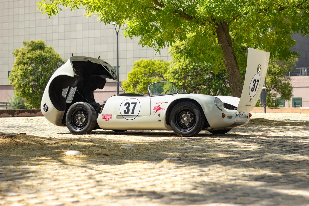 1991 Porsche 550 - Image 13 of 31