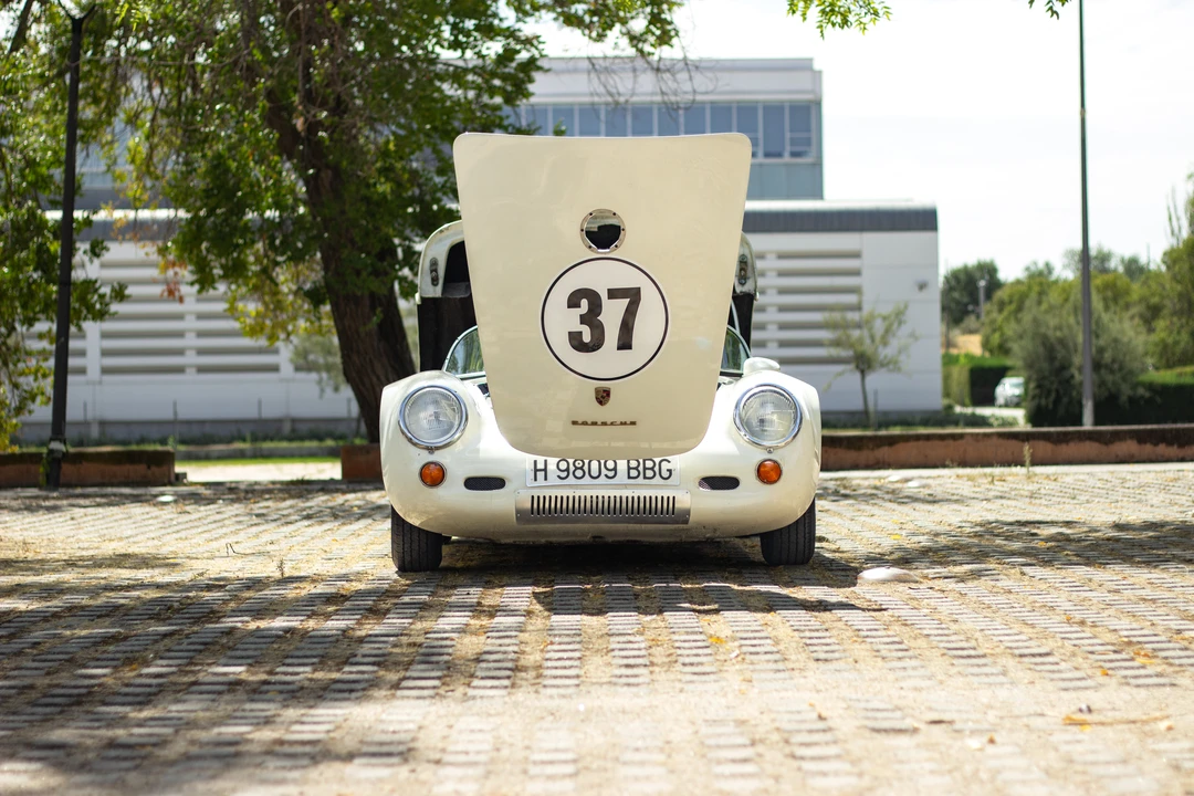 1991 Porsche 550 - Image 20 of 31