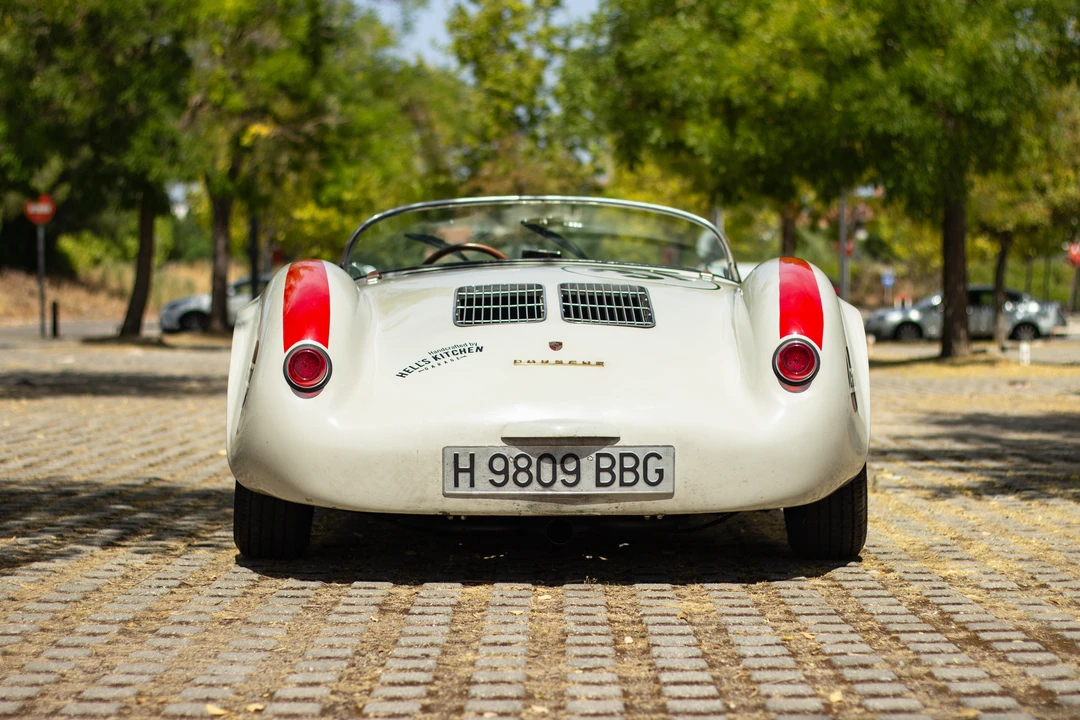 1991 Porsche 550 - Image 5 of 31