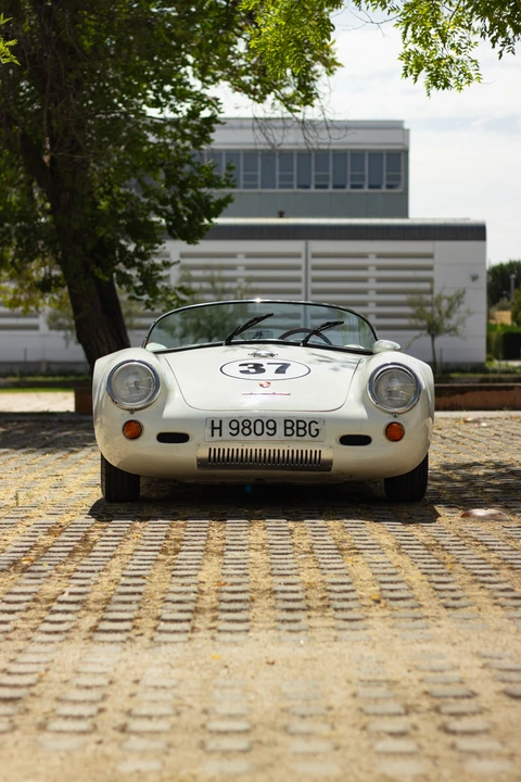 1991 Porsche 550 - Image 2 of 31