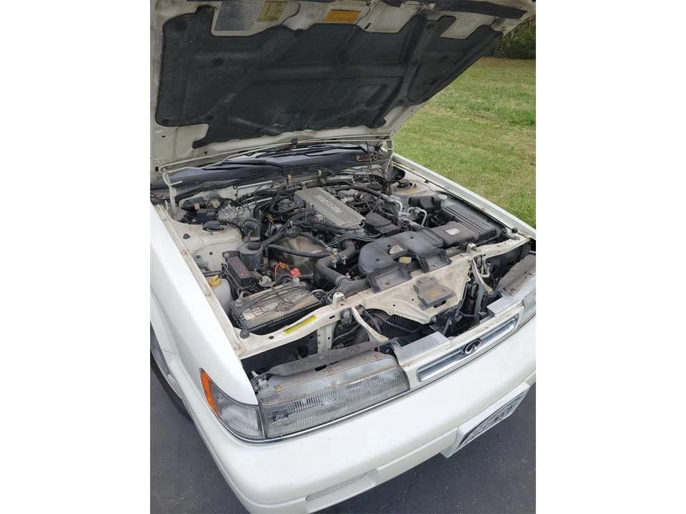1991 Infiniti M30 1st Gen - Image 10 of 10