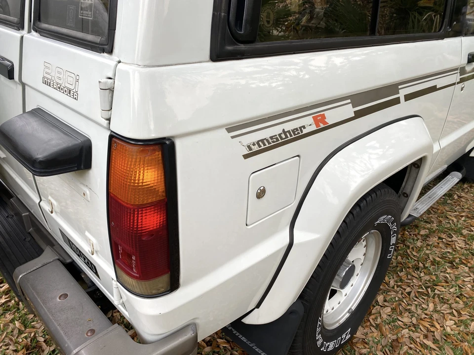 1991 Isuzu Trooper - Image 23 of 31