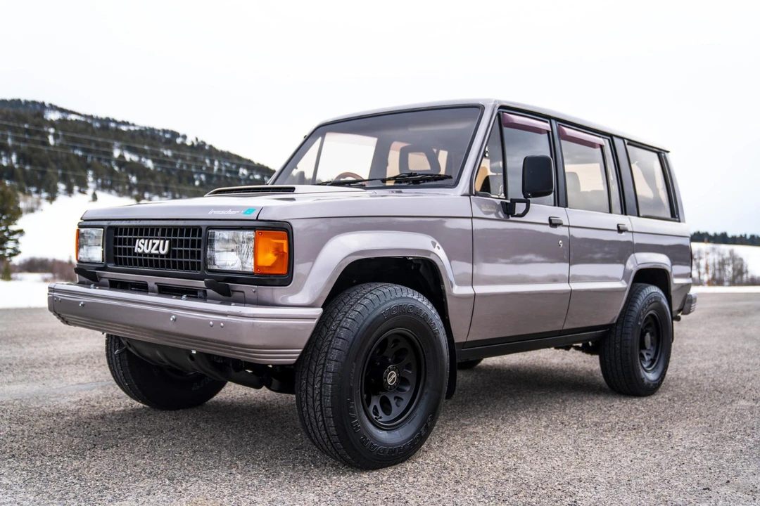 1991 Isuzu Trooper - Image 4 of 31