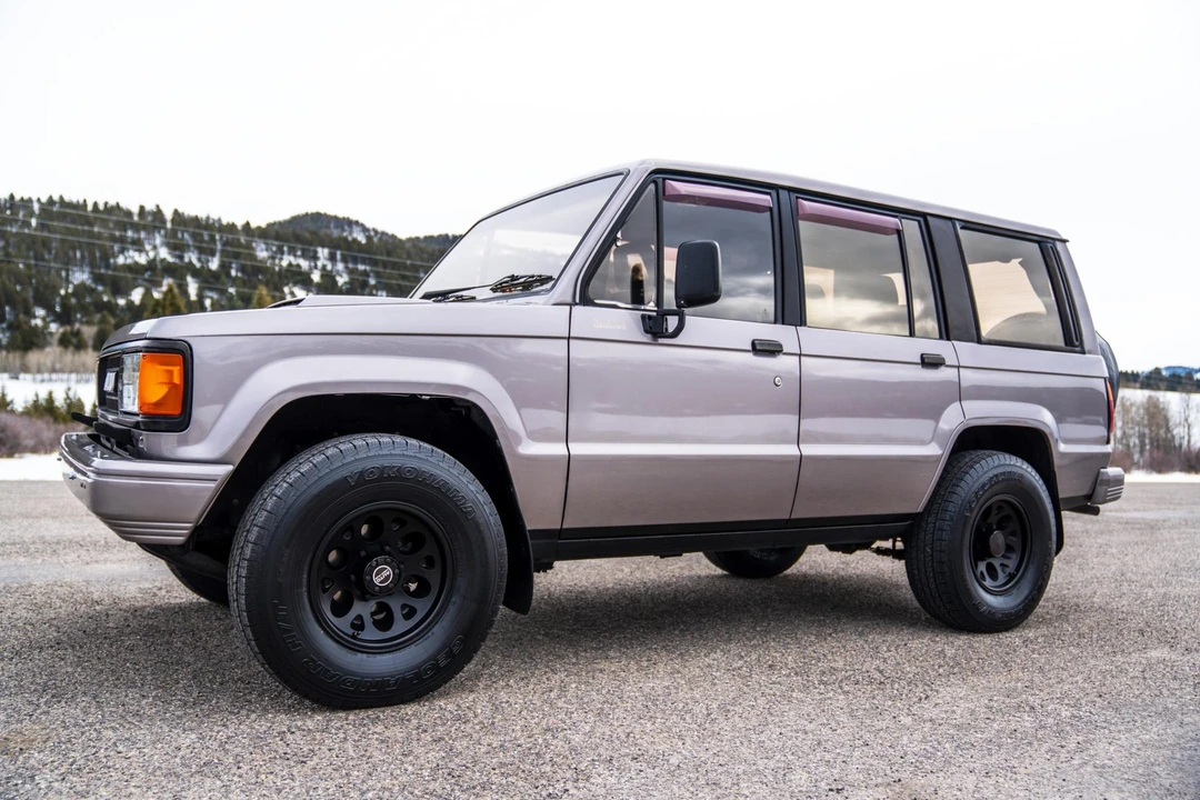 1991 Isuzu Trooper - Image 5 of 31