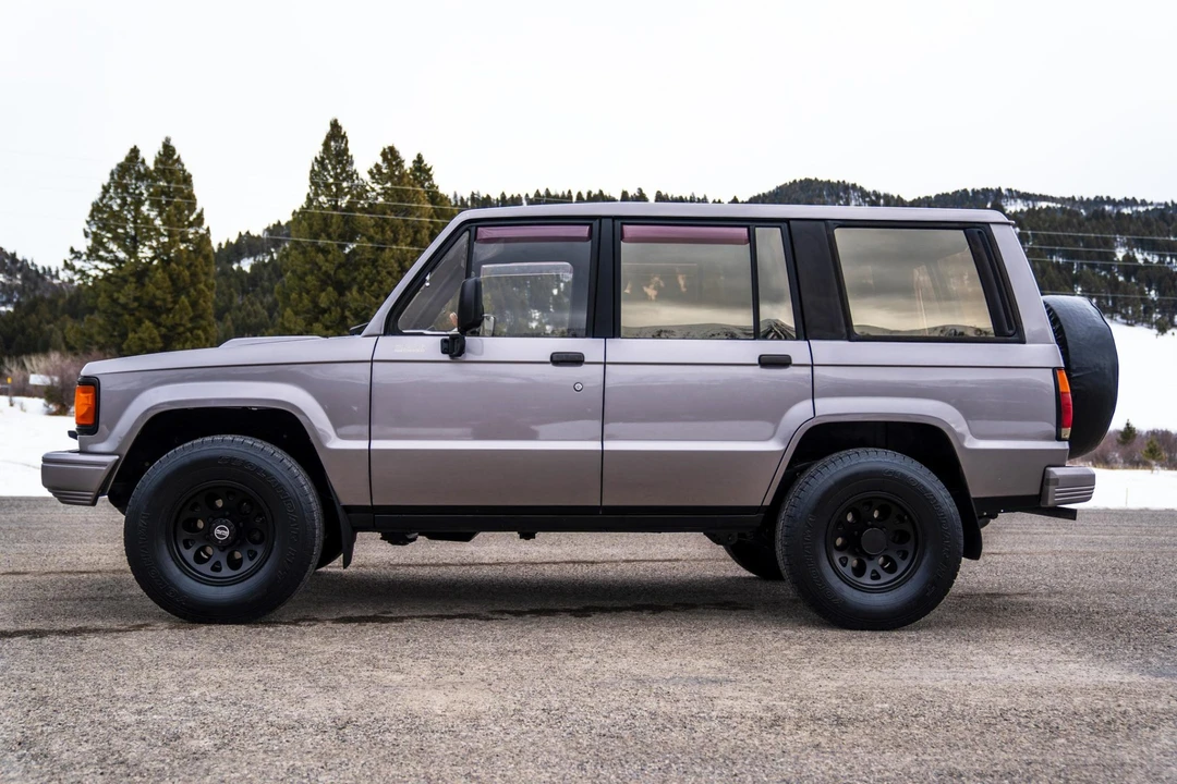 1991 Isuzu Trooper - Image 7 of 31