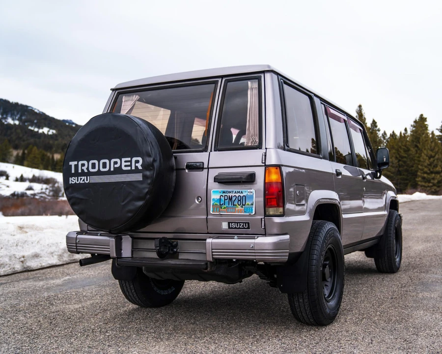 1991 Isuzu Trooper - Image 14 of 31