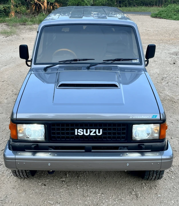 1991 Isuzu Trooper - Image 4 of 31