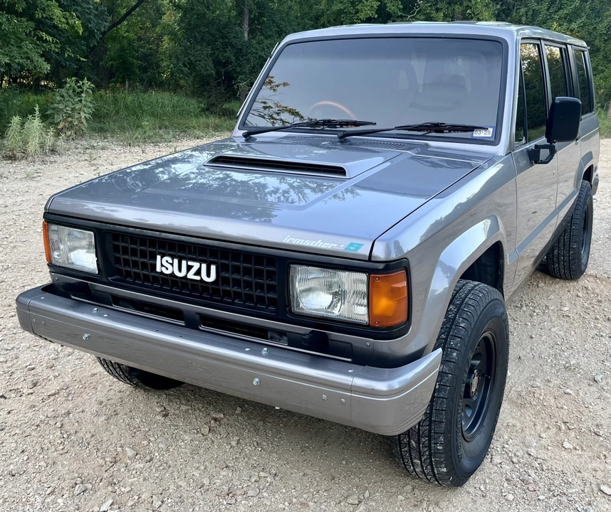 1991 Isuzu Trooper - Image 8 of 31