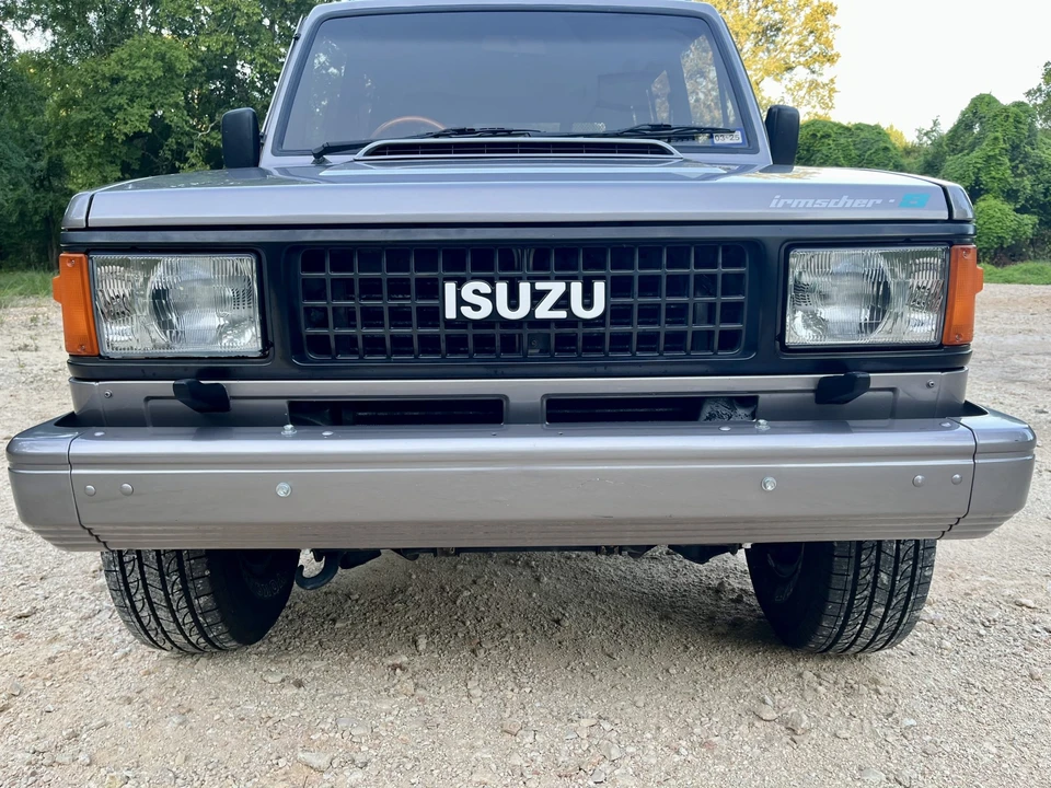 1991 Isuzu Trooper - Image 7 of 31