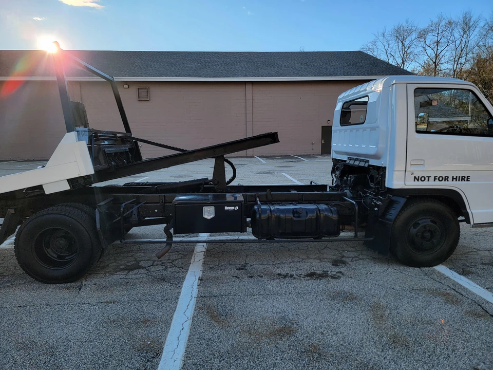 1991 Isuzu Elf - Image 29 of 31