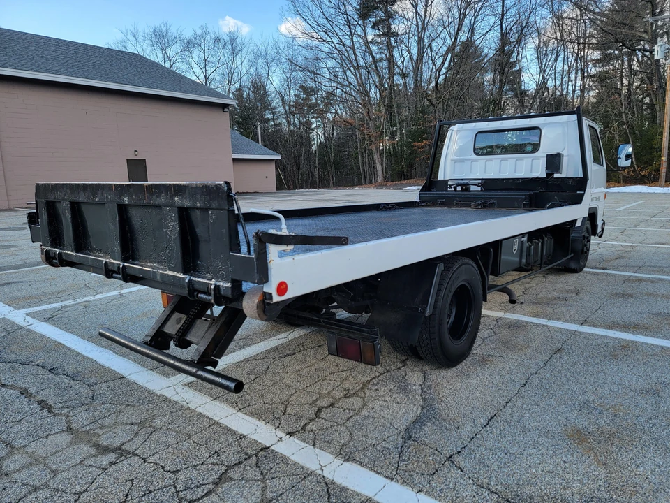 1991 Isuzu Elf - Image 10 of 31