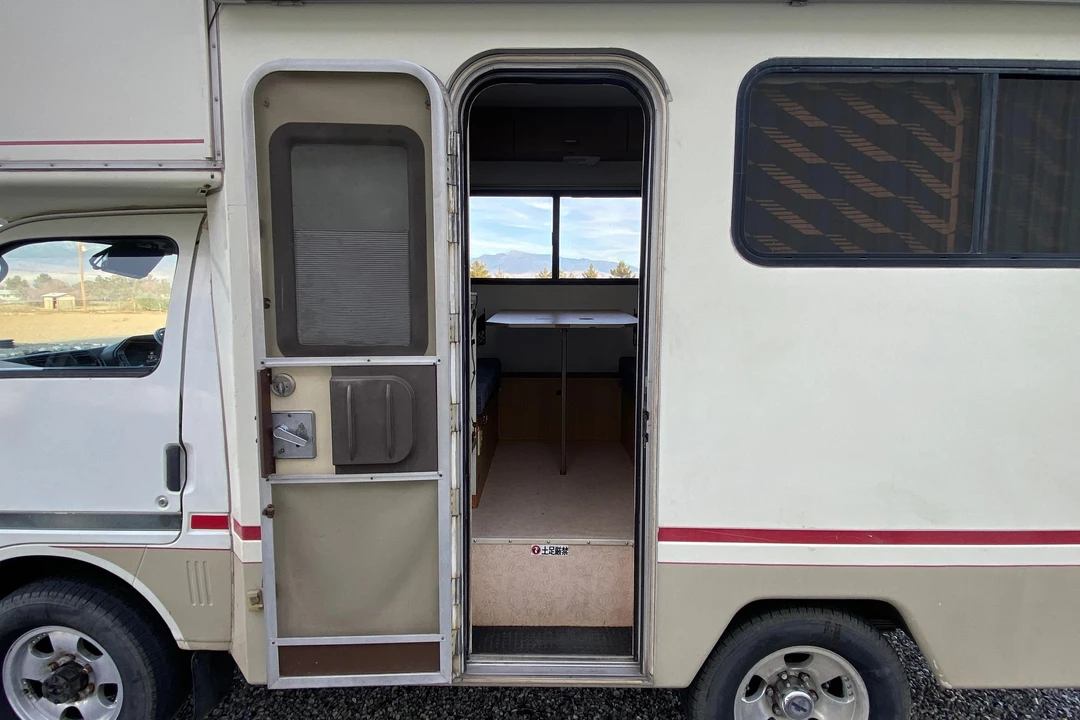 1991 Isuzu Elf - Image 15 of 29