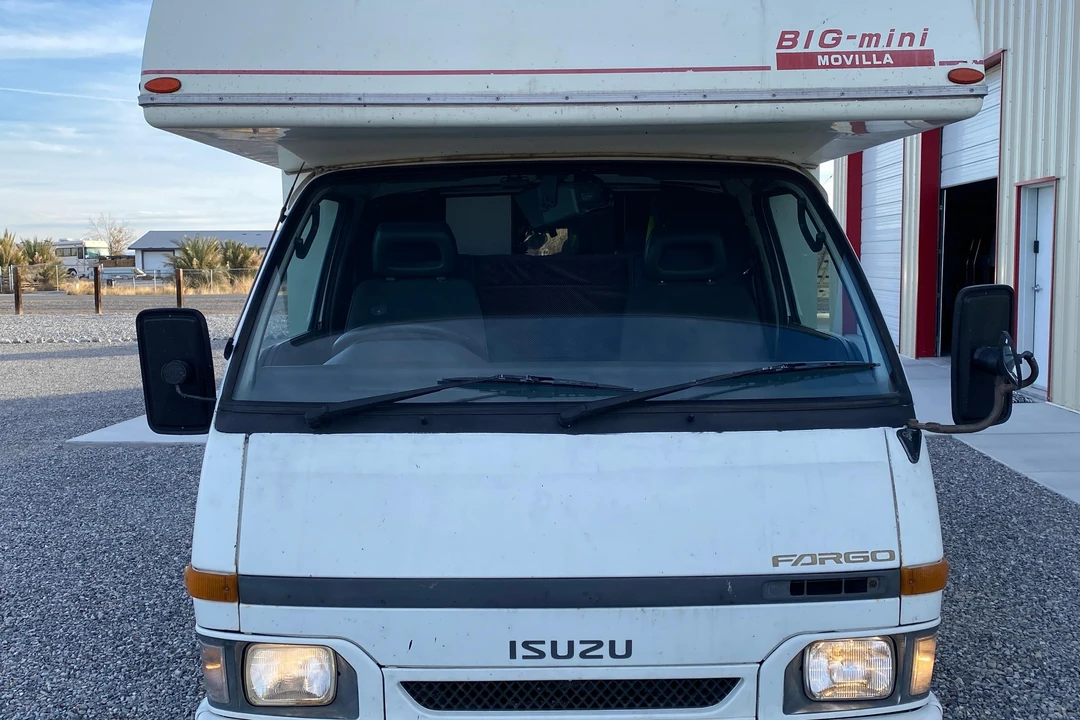 1991 Isuzu Elf - Image 8 of 29