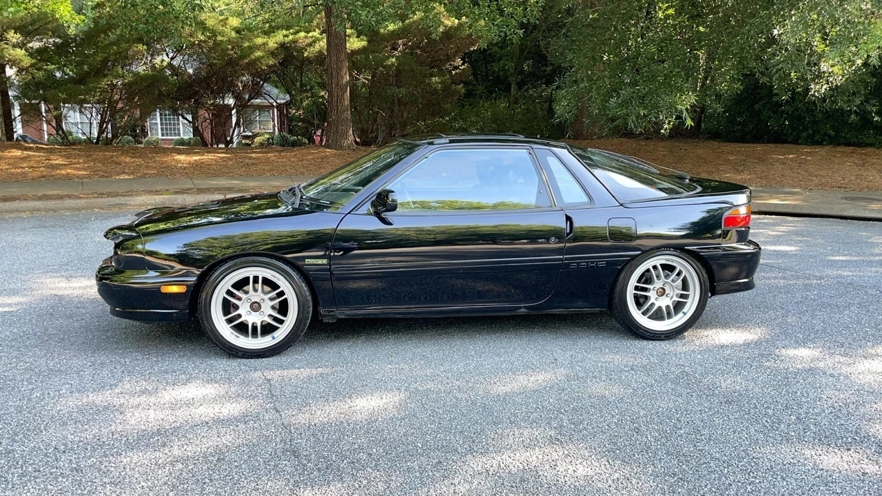 1991 Isuzu Impulse - Image 23 of 31