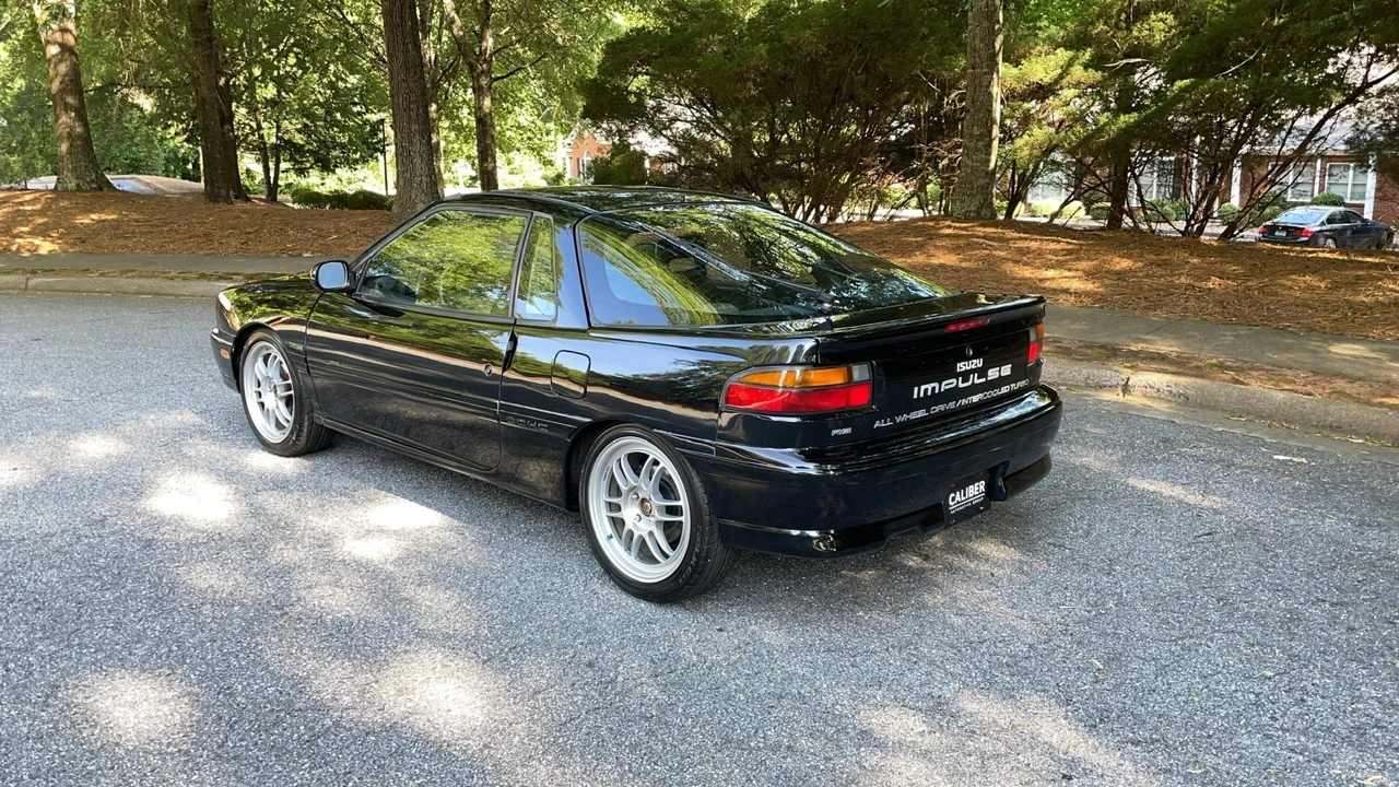 1991 Isuzu Impulse - Image 22 of 31