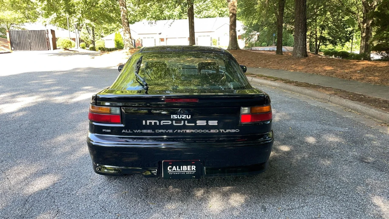 1991 Isuzu Impulse - Image 18 of 31