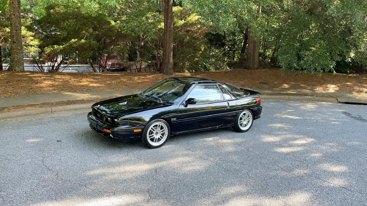 1991 Isuzu Impulse - Image 30 of 31