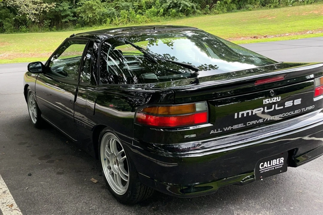 1991 Isuzu Impulse - Image 20 of 31