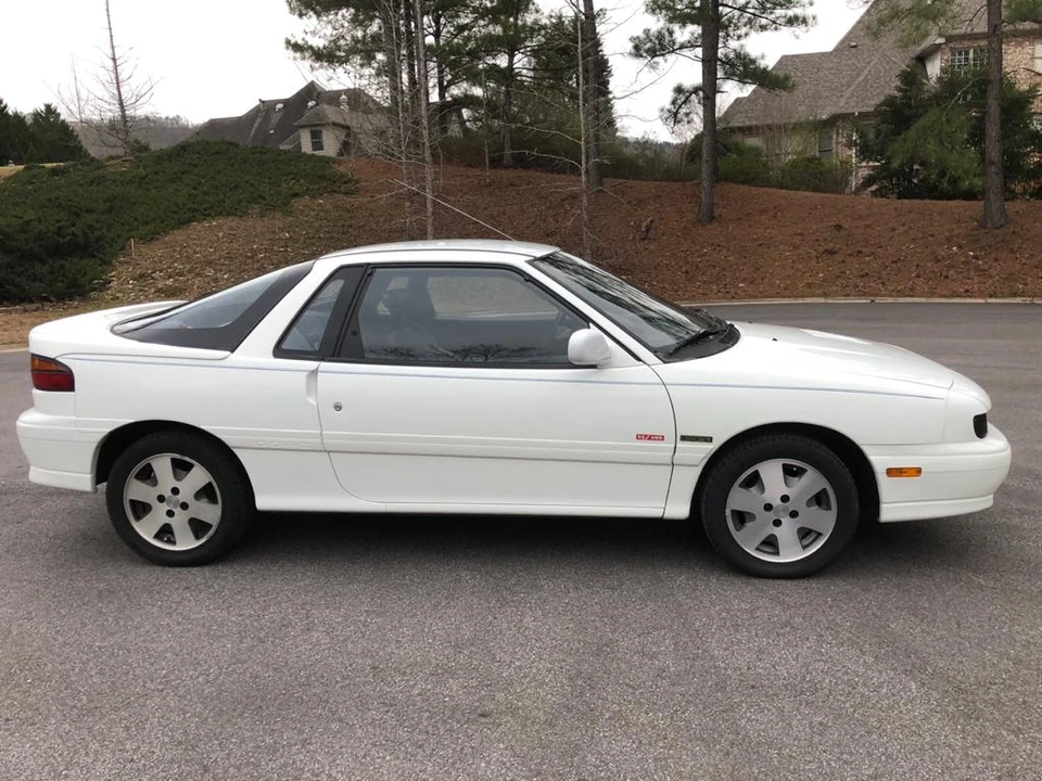 1991 Isuzu Impulse - Image 10 of 31