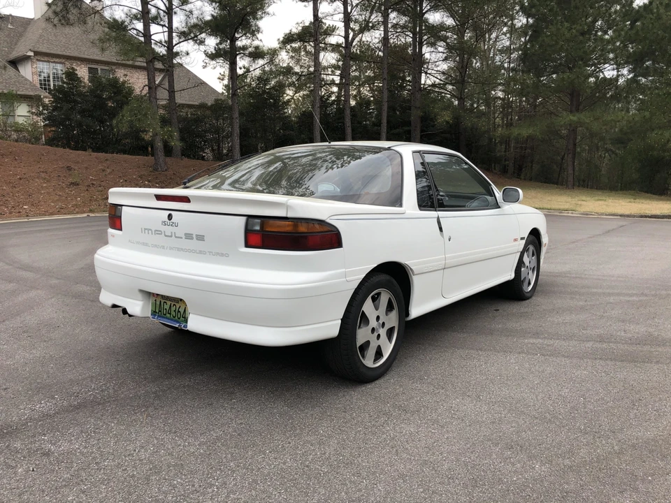 1991 Isuzu Impulse - Image 5 of 31