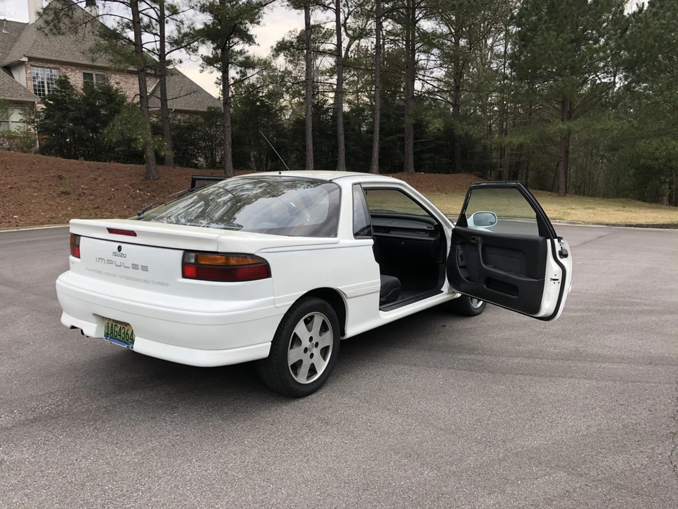1991 Isuzu Impulse - Image 26 of 31