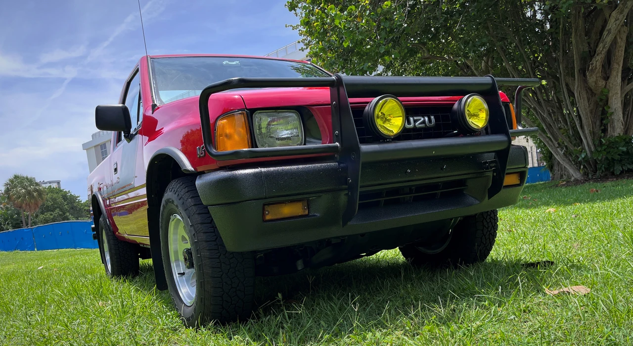 1991 Isuzu Rodeo - Image 18 of 31