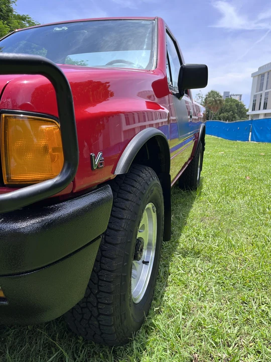 1991 Isuzu - Image 23 of 31
