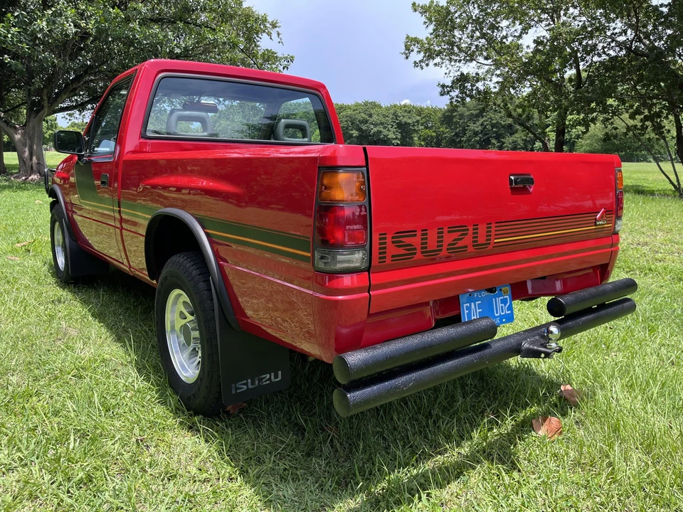 1991 Isuzu - Image 6 of 31
