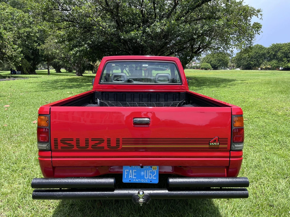 1991 Isuzu - Image 8 of 31