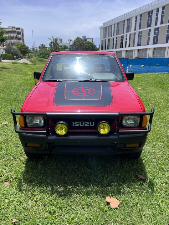 1991 Isuzu - Image 15 of 31