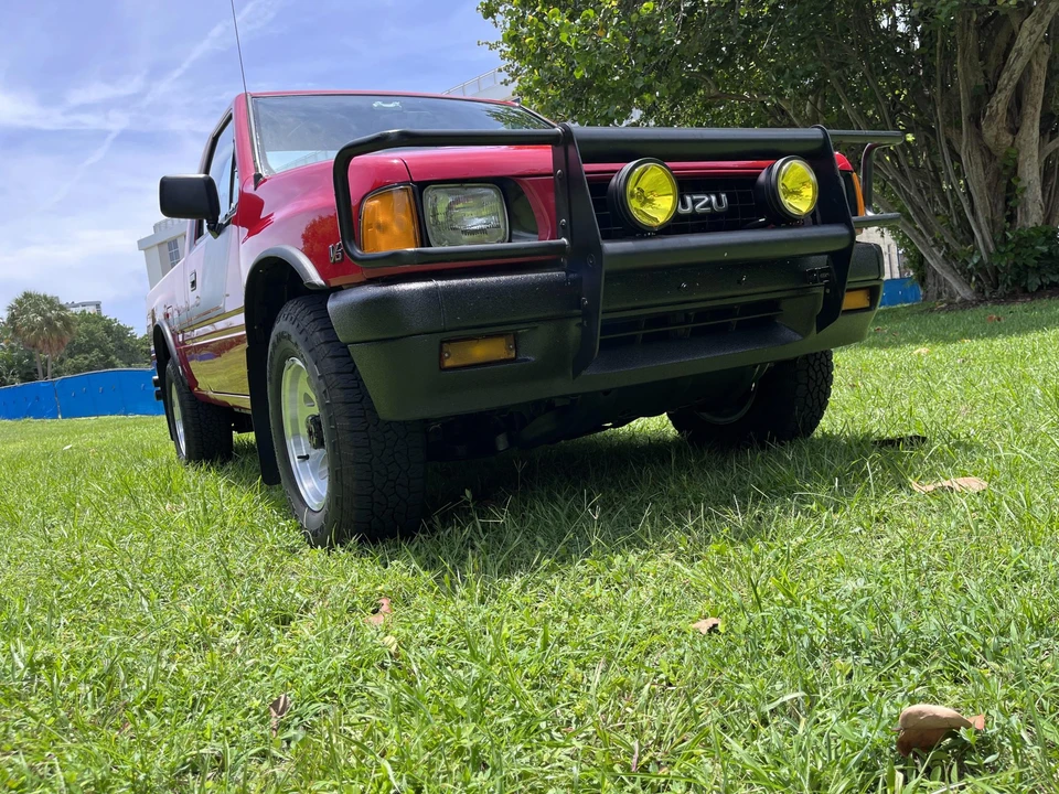 1991 Isuzu - Image 14 of 31