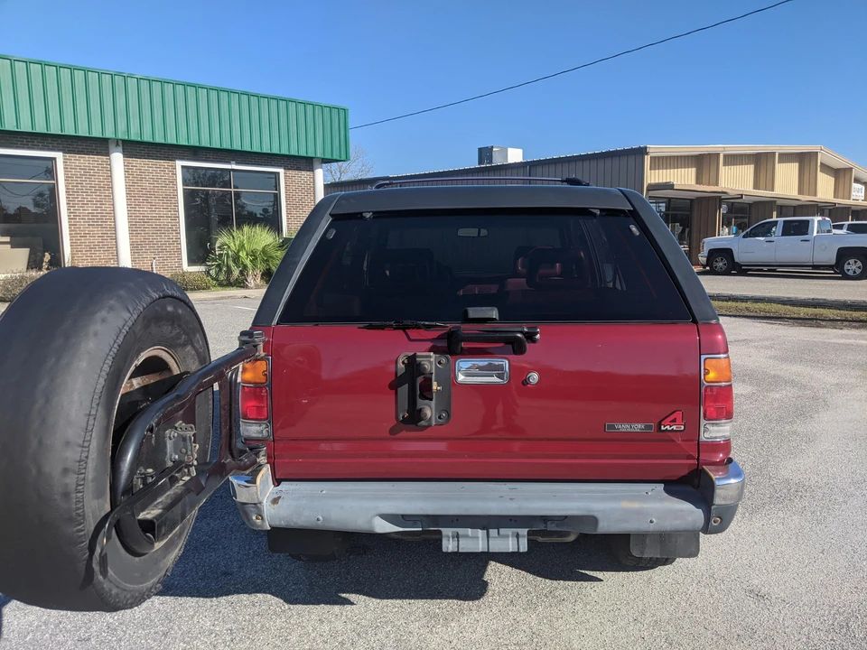 1991 Isuzu Rodeo - Image 8 of 31