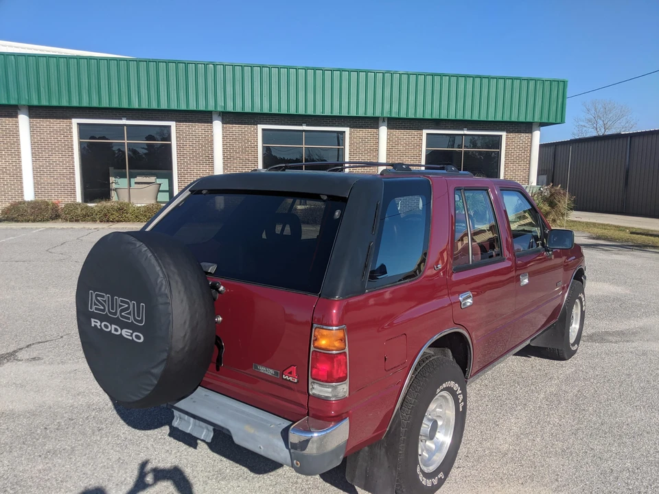 1991 Isuzu Rodeo - Image 4 of 31