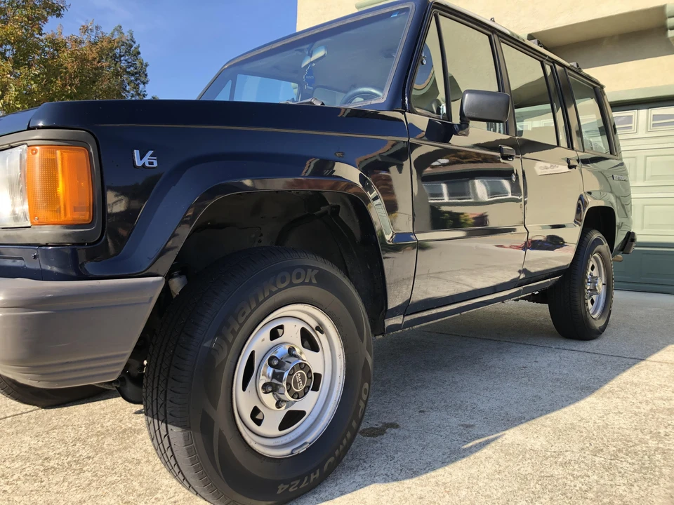 1991 Isuzu Trooper - Image 24 of 31