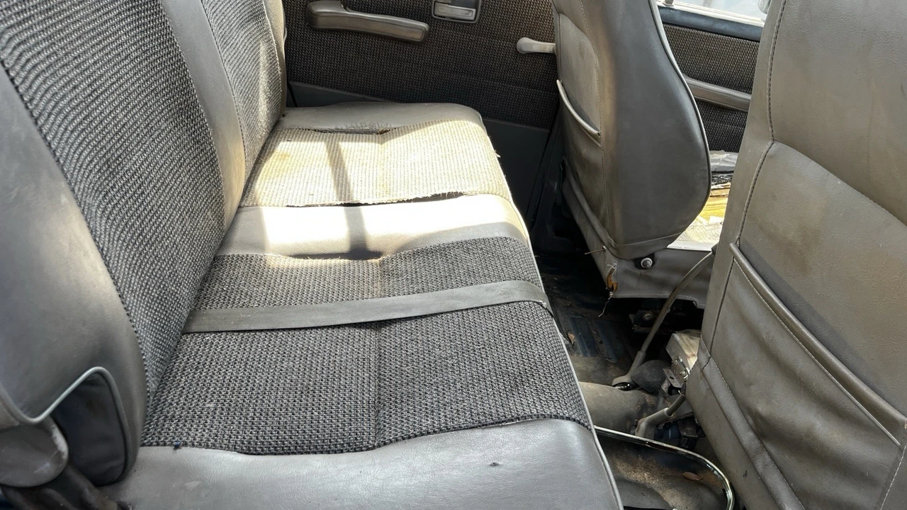 1991 Isuzu Trooper - Image 7 of 9