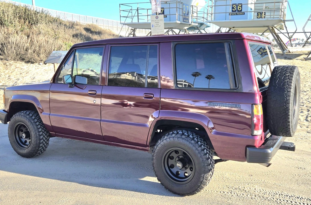 1991 Isuzu Trooper - Image 7 of 31