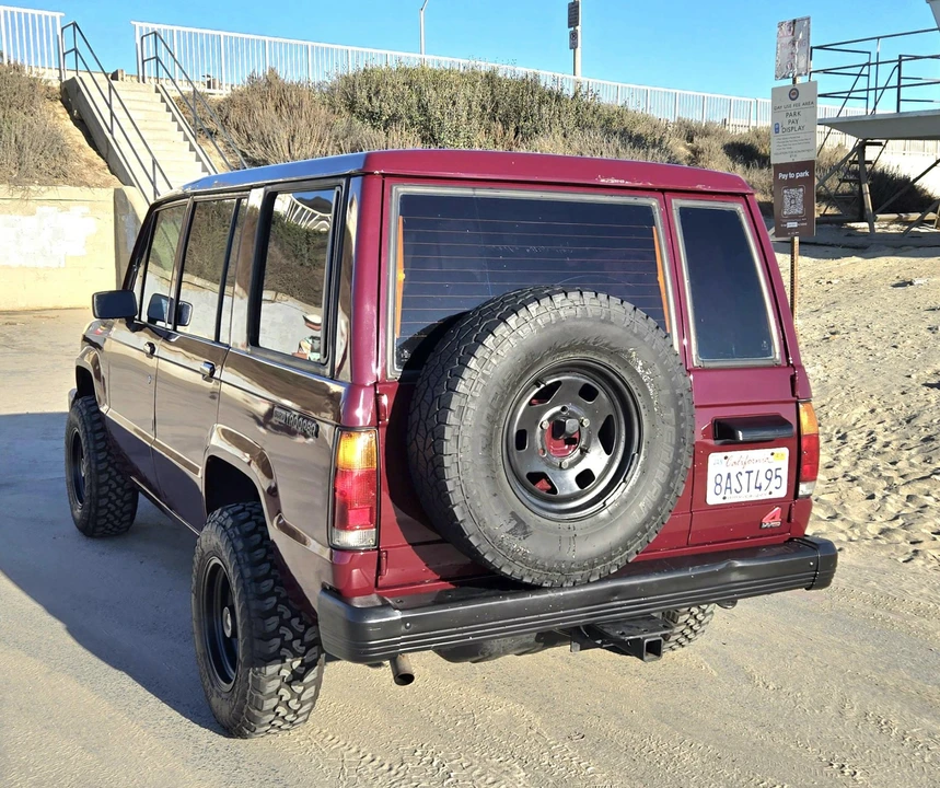 1991 Isuzu Trooper - Image 11 of 31
