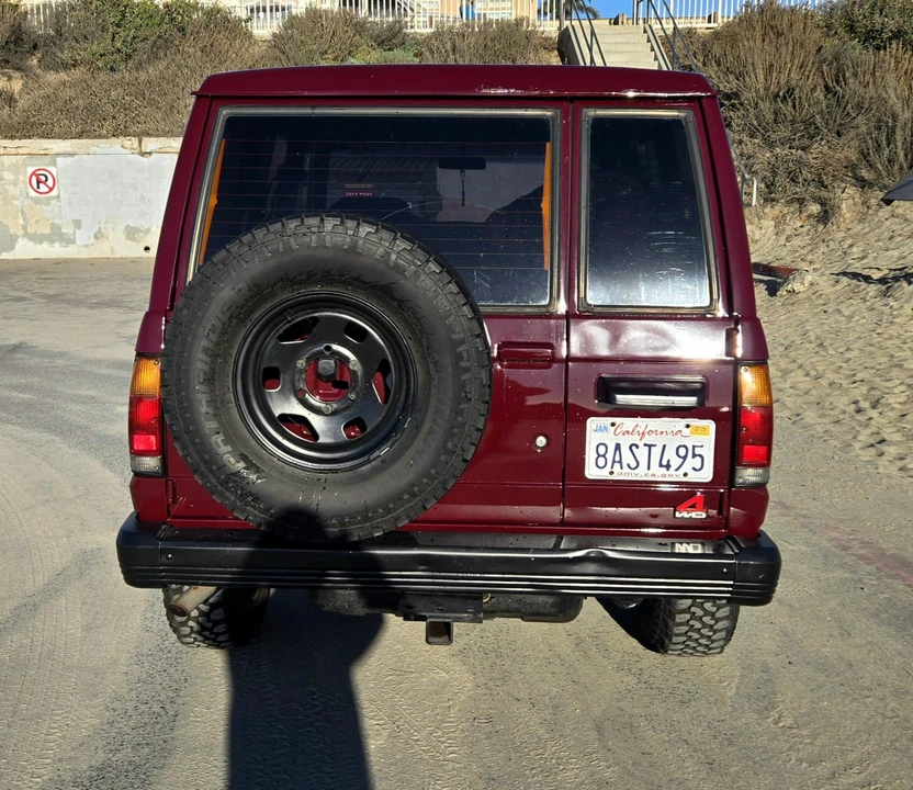 1991 Isuzu Trooper - Image 12 of 31