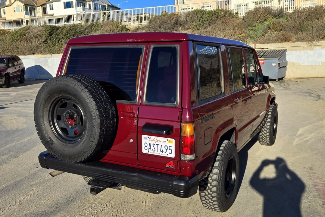 1991 Isuzu Trooper - Image 14 of 31