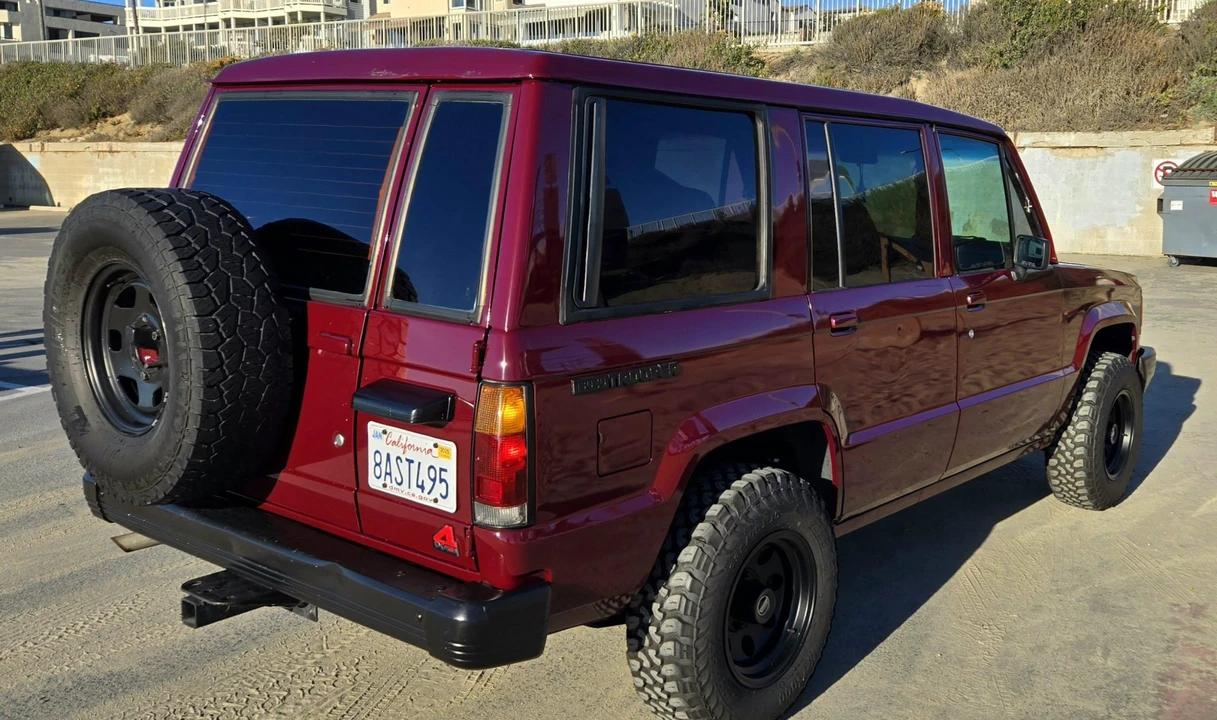 1991 Isuzu Trooper - Image 15 of 31