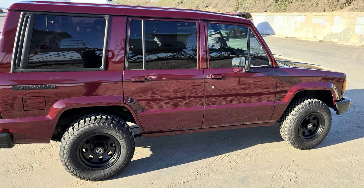 1991 Isuzu Trooper - Image 19 of 31