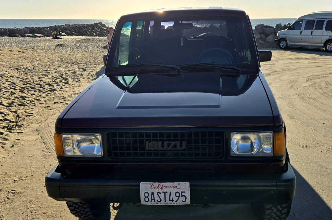 1991 Isuzu Trooper - Image 3 of 31