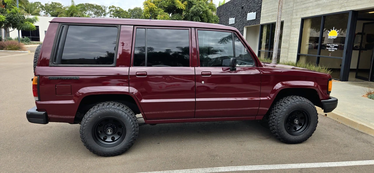 1991 Isuzu Trooper - Image 28 of 31