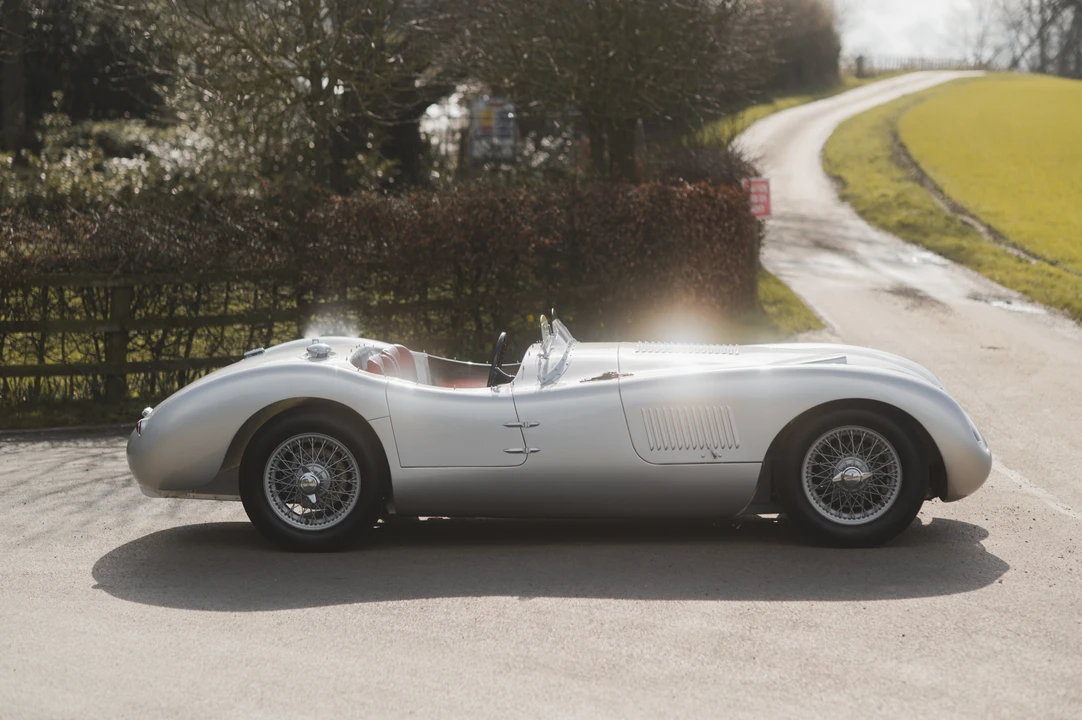 1991 Jaguar Replica - Image 9 of 31