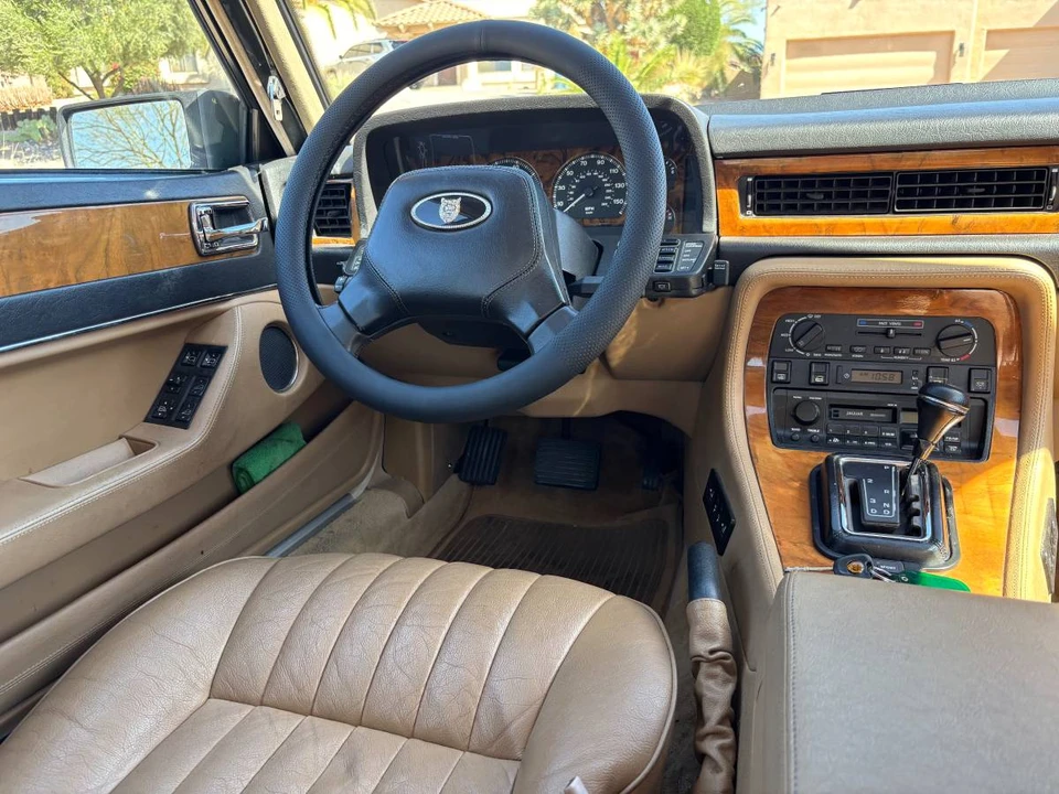 1991 Jaguar XJ40 XJ - Image 4 of 14