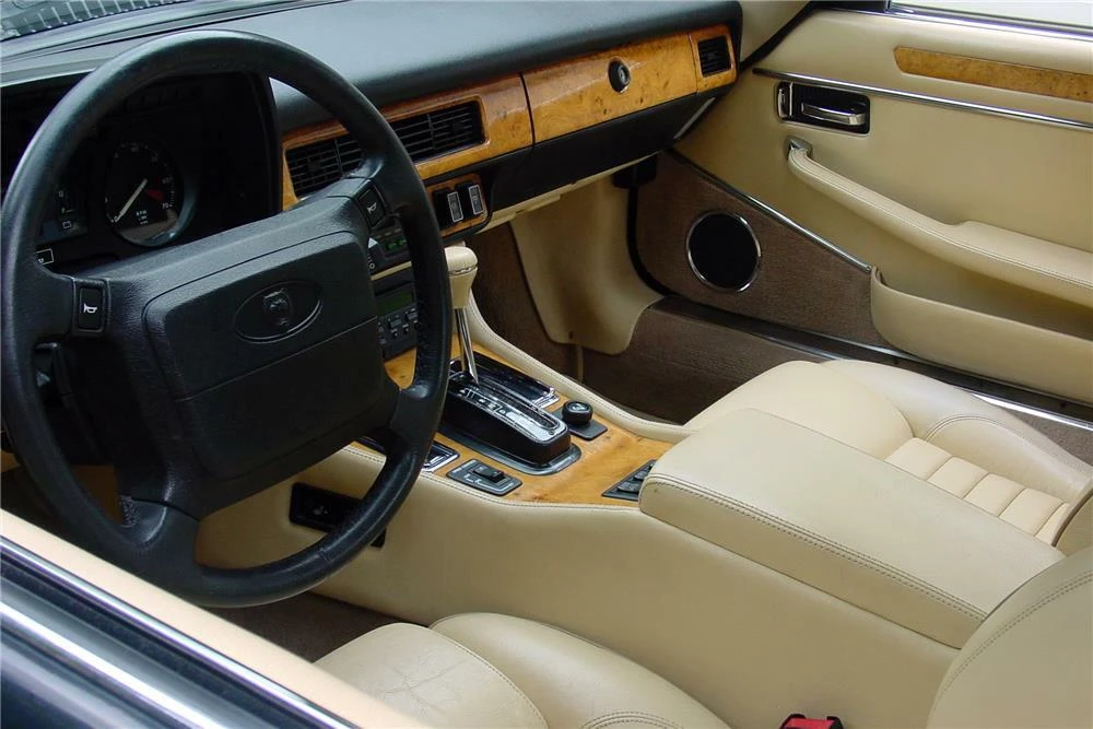 1991 Jaguar XJS Convertible - Image 4 of 5