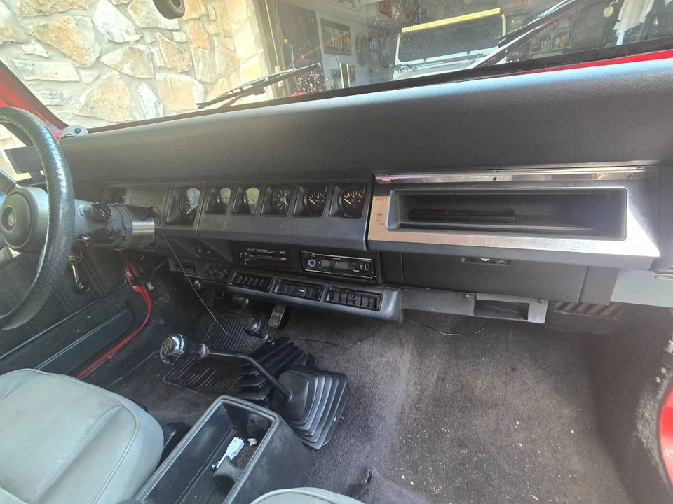 1991 Jeep YJ Wrangler - Image 10 of 13