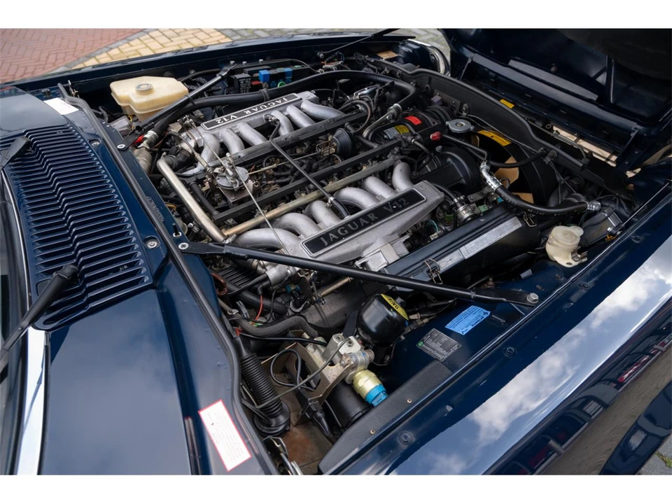 1991 Jaguar XJS Convertible - Image 9 of 11