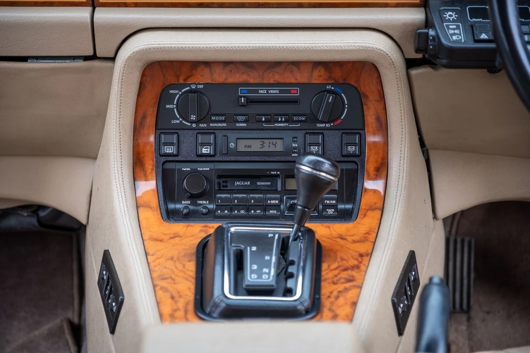 1991 Jaguar XJ40 XJ - Image 23 of 30